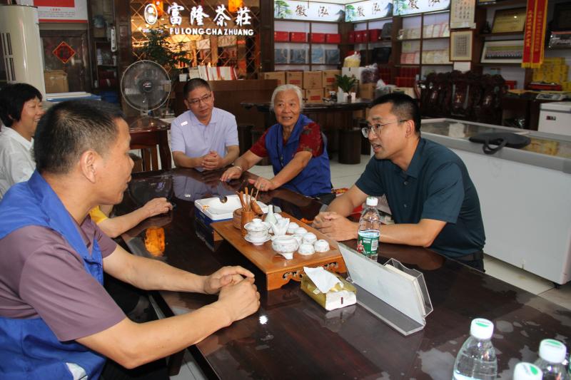 学习贯彻党的二十届三中全会精神基层宣讲走进老街社区