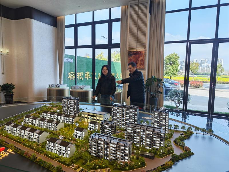 主动对接新开发楼盘 靠前服务助力项目准入