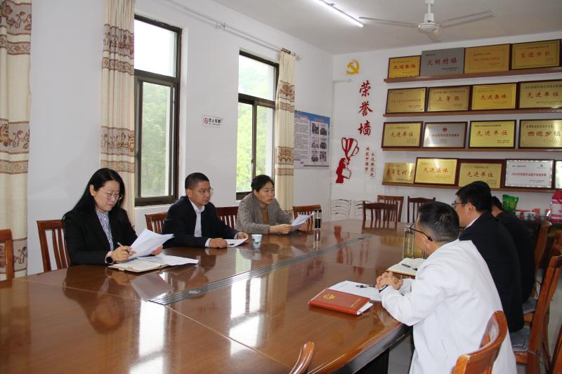 市公积金中心联合派驻纪检组赴歙县小川乡开展防汛抗旱工作调研