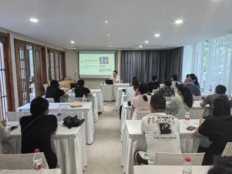 宣讲入中介 传递惠民情——住房公积金政策宣讲 走进房地产中介行业